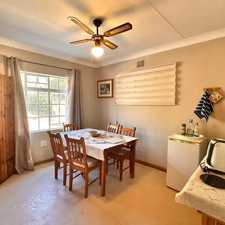 Farm Stay At Rosemary Cottage On Haldon Estate Bloemfontein Exterior photo
