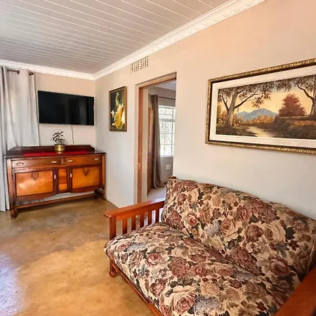Farm Stay At Rosemary Cottage On Haldon Estate Bloemfontein Exterior photo